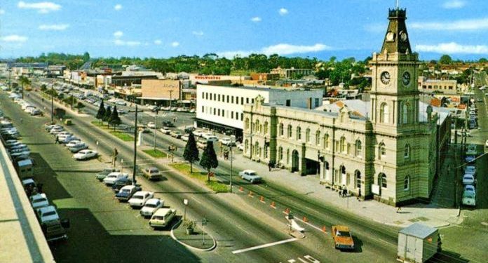Sa shqipëtarë jetojnë në Australi ?