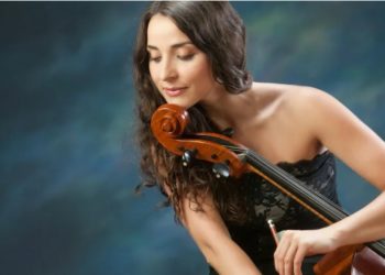 Violonçelistja nga Shkodra që po ndërton karrierën e saj në SHBA