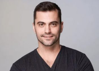 Si E Ngriti Një Perandori Në Silicon Valley, Me Vetëm 600 € Armir Harris