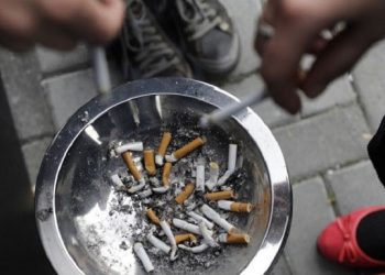 ​SHBA NDALOI PIRJEN E DUHANIT NË VENDET E PUNËS PARA 27 VJETËSH