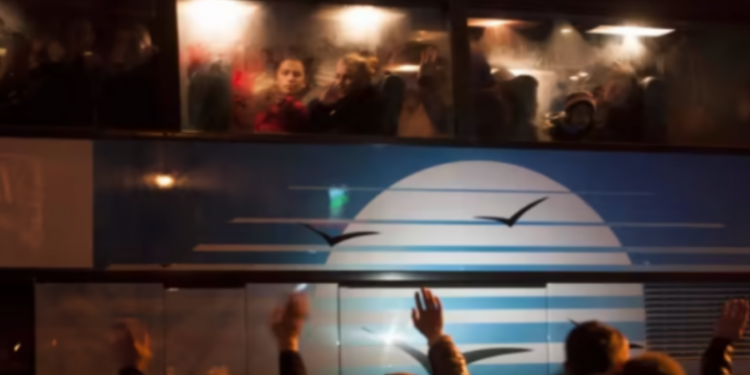 Mediat kroate: Mijëra të rinj po braktisin Kosovën