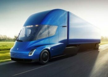 Renault tallet me Teslan