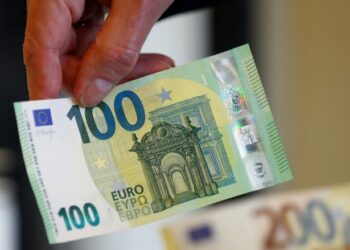 Qeveria ndan shtatë milionë euro për punëtorët e sektorit publik dhe studentët