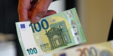 Qeveria ndan shtatë milionë euro për punëtorët e sektorit publik dhe studentët