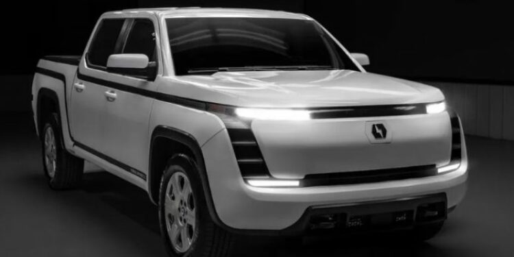 Foxconn që prodhon iPhone-t për Apple investon në firmën e kamionëve elektrikë Lordstown Motors