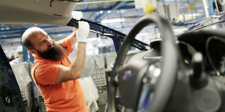 Rritje befasuese e prodhimit në Gjermani, pavarësisht nga çmimet e larta të energjisë elektrike