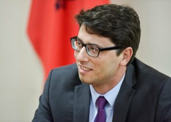 Murati për buxhetin: Janë një miliard euro të hyra më shumë ne Qeverinë Kurti