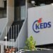 KEDS reagon pas gjobitjes: Bordi i ZRRE-së e la në “mëshirë të fatit” sektorin e energjisë elektrike