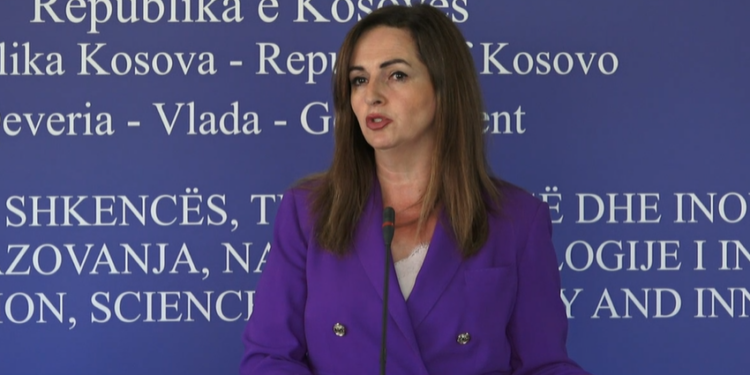 Shkëputja e Kontratës Kolektive nga ministria e Arsimit vleresohet marrezi