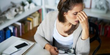 Private: Puna me turne rrit rrezikun e sëmundjeve të rënda, ja cilët janë më të rrezikuarit