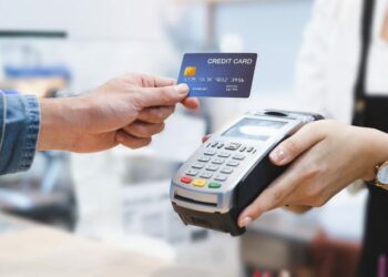 BQE: Rriten pagesat elektronike, rreth 60 për qind e evropianëve përdorin paranë e gatshme