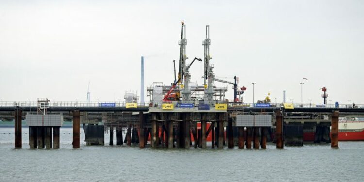 Gjermania hap terminal për gaz të lëngshëm natyror