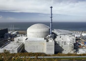 Kriza energjetike detyron Francën që të ‘ndez’ reaktorët e tjerë bërthamorë