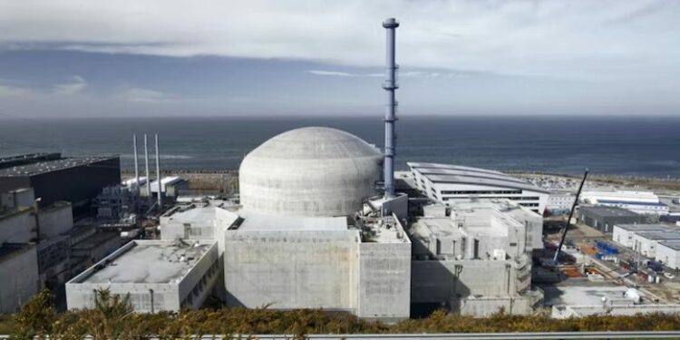Kriza energjetike detyron Francën që të ‘ndez’ reaktorët e tjerë bërthamorë