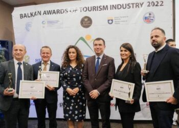 Unioni i Turizmit të Kosovës vlerësohet me çmimin “Balkan’s Best Tourism Innovations”