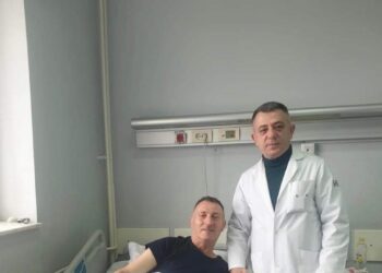 Rreshteri Fadil Ferati lavderon doktoret për profesionalizëm