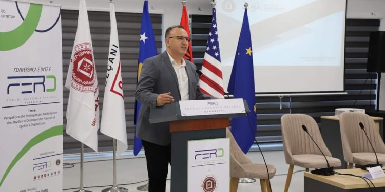 PËRFUNDON ME SUKSES KONFERRNCA E DYTË E FORUMIT EKONOMIK RAJONAL DUKAGJINI (FER-D)