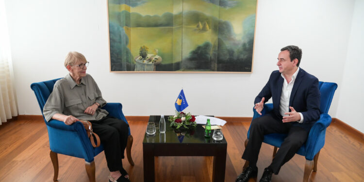 Kryeministri Kurti u takua me Presidenten e Komitetit të Helsinkit për të Drejtat e Njeriut në Serbi, Sonja Biserko