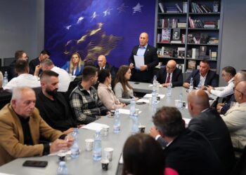 “Aleanca bashkë me partnerët në koalicion: Nismën Socialdemokrate, Listën Konservatore dhe Forumin Intelektual E-30, po punojnë që më 9 shkurt të ndodh ndryshimi që i duhet vendit për të ecur përpara”.