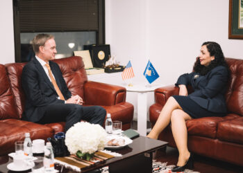 Presidentja Osmani takoi Ambasadorin Michael Carpenter, Drejtor i Lartë për Evropë në Këshillin për Siguri të Shtëpisë së Bardhë