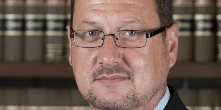 SFIDAT E DEMOKRACIVE TË REJA