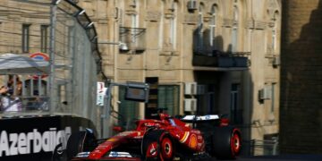 AKSIDENT NË BAKU: Përplasje e fortë mes Sainc dhe Pereza dy xhiro para fundit