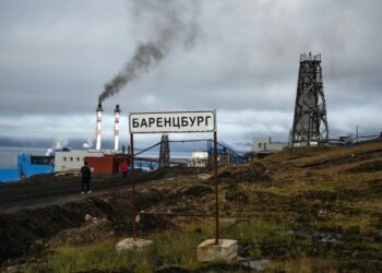 Një garë gjeopolitike po nxehet në një ishull norvegjez në Detin Arktik