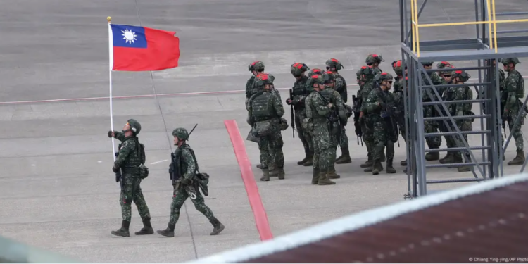 Kina premton kundërmasa pas shitjes së armëve amerikane në Tajvan