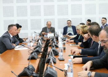 Komisionet për Ekonomi, Industri, Ndërmarrësi dhe Tregti, si dhe për Çështje të Sigurisë dhe Mbrojtjes, mbajtën mbledhjet e tyre.