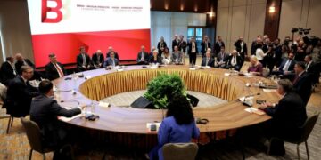 Pirc Musar përballë  Brdo-Briones: Procesi i zgjerimit duhet të jetë i prekshëm