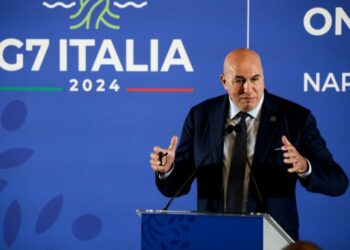 Ministri italian i Mbrojtjes për përplasjen e “dy vizioneve të ndryshme, ndoshta të papajtueshme”