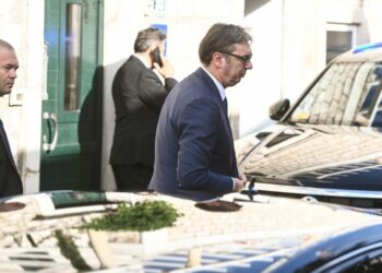 Vuçiq ka biseduar me Putinin, ka bërë të ditur se për çfarë ka folur