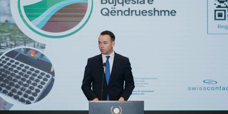 Ministri Peci Thekson se mbi 300 milionë euro investime në bujqësi ka realizuar në mandatit tim