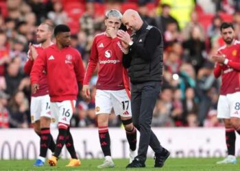 DJAJT E KUQ FESTOJNË : Manchester United mundi Brentfordin pas një kthese