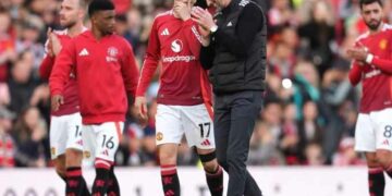 DJAJT E KUQ FESTOJNË : Manchester United mundi Brentfordin pas një kthese