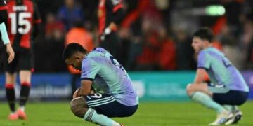 HUMBJA E PARË E SEZONIT TË ARSENALIT: Gjuajtje e madhe nga topçinjtë, Bournemouth me një lojtar rrëzoi rivalin e favorizuar!