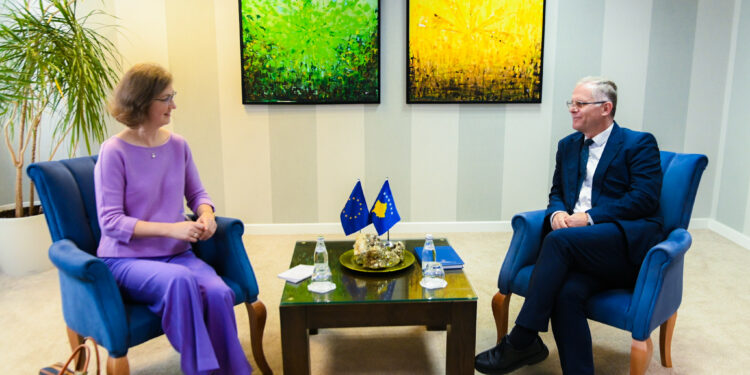 Zëvendëskryeministri Bislimi u takua me Kryesuesen e Divizionit për Ballkanin Perëndimor dhe Evropën Juglindore në Shërbimin Evropian të Veprimit të Jashtëm (EEAS), Zuzana Michalcová Šutiaková