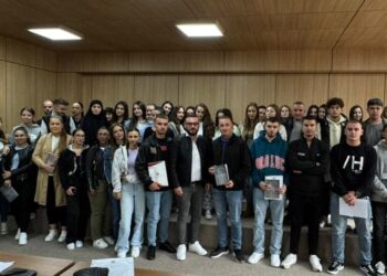 Profesori Petrit Nimani vitin akademik sot e nisi me dhurimin e librave