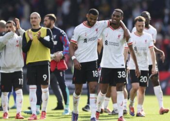 LIVERPOOL VAZHDON TË FITOJ: “Të Kuqt” më të mirë se Crystal Palace në Premier League