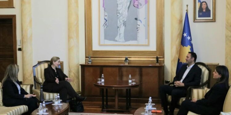 Kryetari Konjufca priti në takim Drejtoreshën Rajonale të UNFPA, Justine Coulson