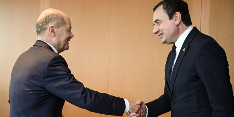 Kryeministri Kurti zhvilloi takim bilateral me kancelarin gjerman, Olaf Scholz