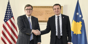 Kryeministri Kurti mirëpriti Ndihmës Sekretarin për Çështjet Evropiane dhe Euroaziatike të Departamentit të Shtetit amerikan, O’Brien