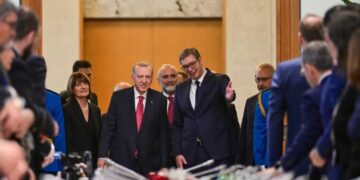 Erdogan dhe Vuçiq deklarojnë në Beograd: “Kjo është epoka e artë e marrëdhënieve mes Serbisë dhe Turqisë.”
