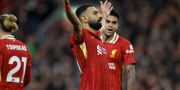 Në një pasdite emocionuese në Premier Ligë, Liverpuli arriti një fitore të rëndësishme kundër Brajtonit