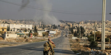 Grupi islamik Hayat Tahrir al-Sham merr kontrollin e Alepos: Shpërthim i luftërave dhe rrethim i qytetit të dytë më të madh të Sirisë
