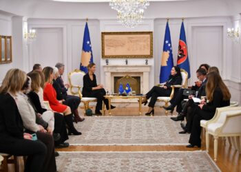 Presidentja Osmani thekson rëndësinë e anëtarësimit të plotë të Kosovës në Frankofoni në takimin me delegacionin e Asamblesë Rajonale të Evropës