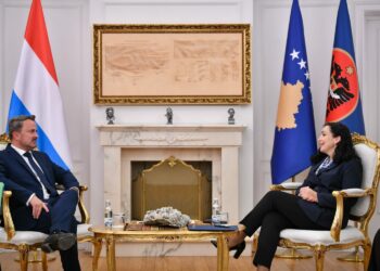 Presidentja Osmani priti në takim ministrin e Jashtëm të Luksemburgut, njëherësh zëvendëskryeministër dhe ministër i tregtisë, Xavier Bettel