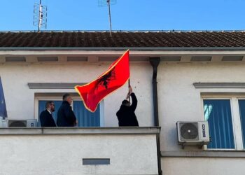 Pajaziti Vendos Flamurin për Festën Kombëtare në Bujanoc
