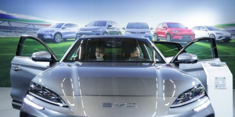 Tarifat e BE-së për Automjetet Elektrike Kineze Ngjallin Kundërshtime