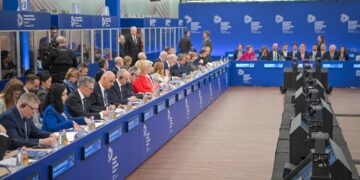 Presidentja Osmani diskuton për sfidat e Evropës në Samitin EPC në Budapest